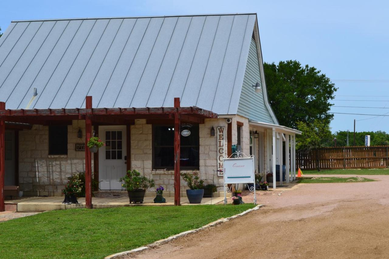Gruene Cottages 新布朗费尔斯 外观 照片
