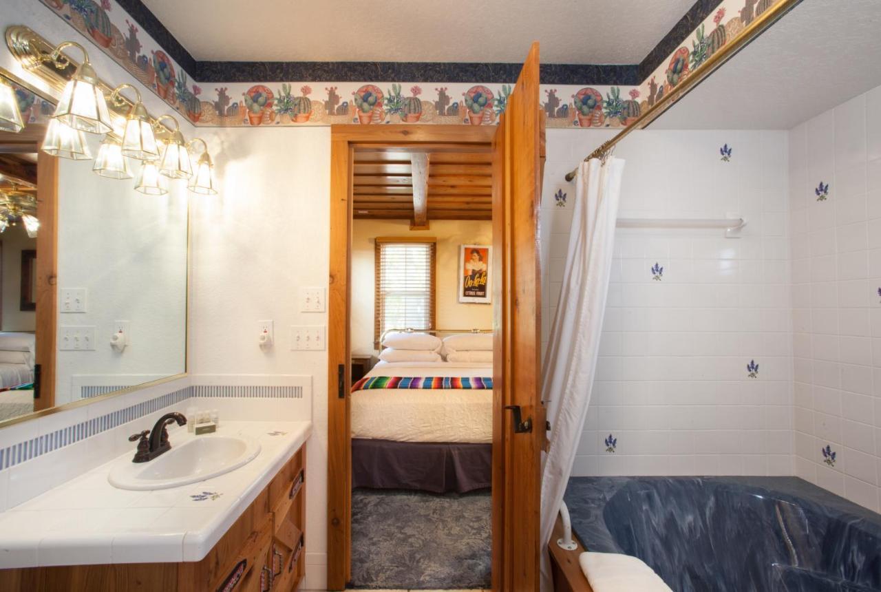 Gruene Cottages 新布朗费尔斯 外观 照片